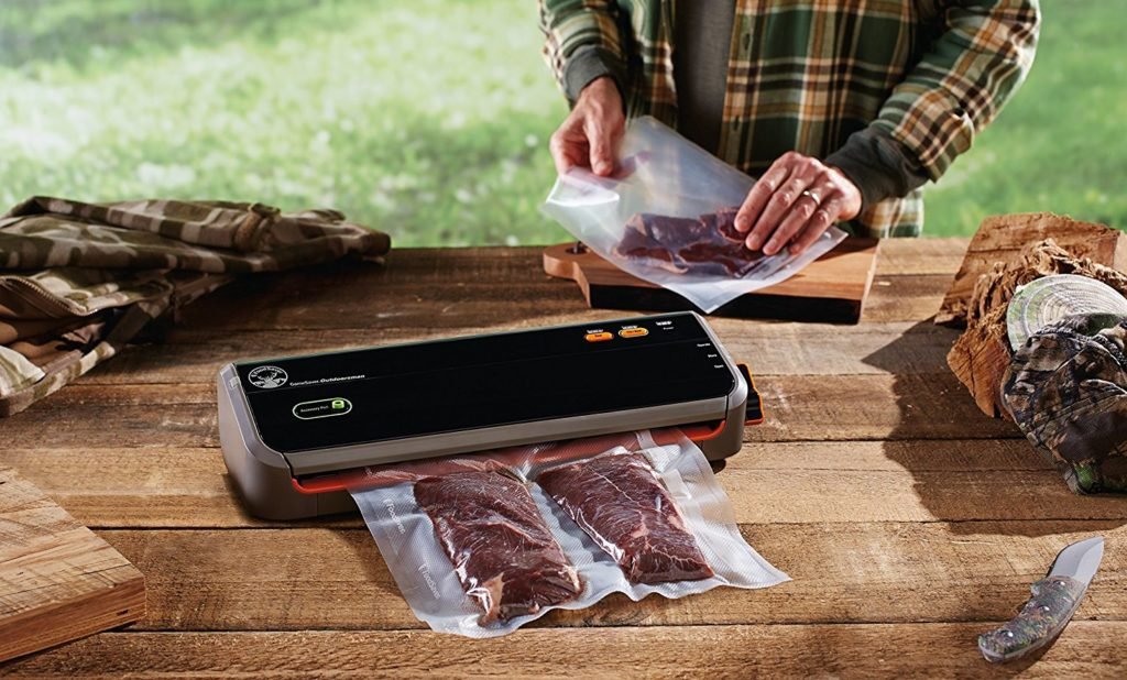 FoodSaver GameSaver Outdoorsman Vacuum Sealing System, Designed for up to 40 Consecutive Seals